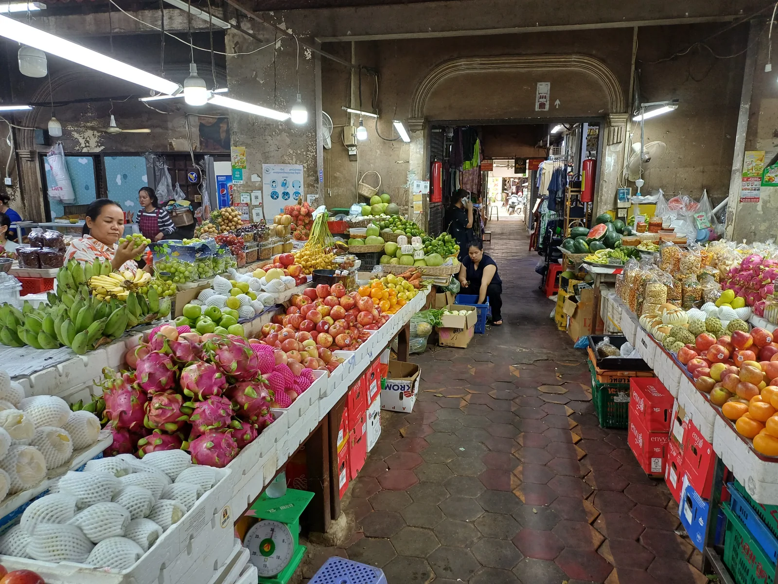 Stalls and streets at the Old Market in Siem Reap